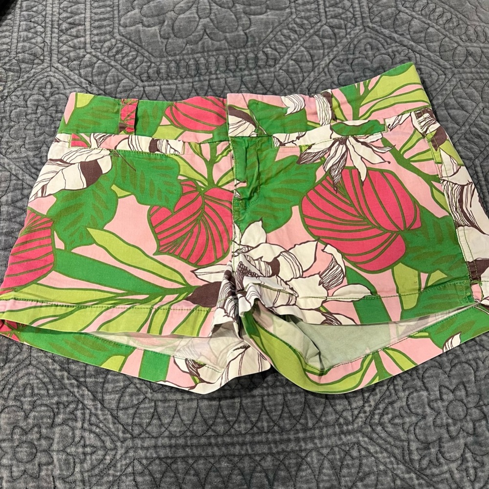 Old Navy Women’s Bright Floral Print Cotton Shorts. Sz 6